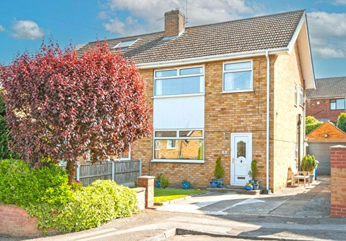 3 Bedroom Property For Sale In Rossendale Close, Chesterfield, S40