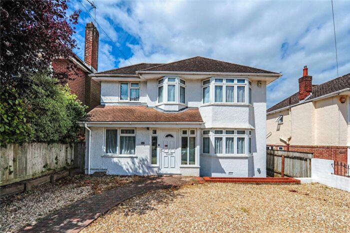 5 Bedroom Detached House For Sale In Oakley Hill, Wimborne, Dorset, BH21