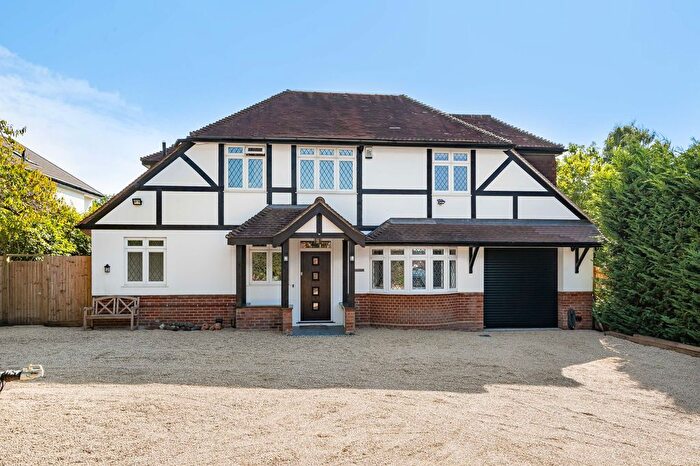 4 Bedroom Detached House For Sale In Ermyn Way, Leatherhead, KT22