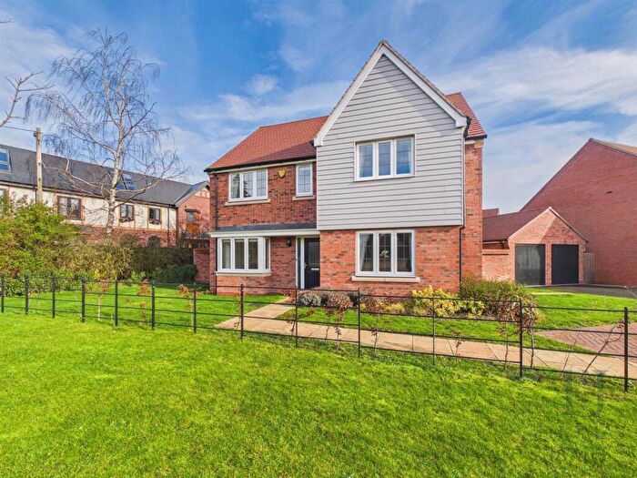 4 Bedroom Detached House For Sale In Yarrow Drive, Ruddington, NG11