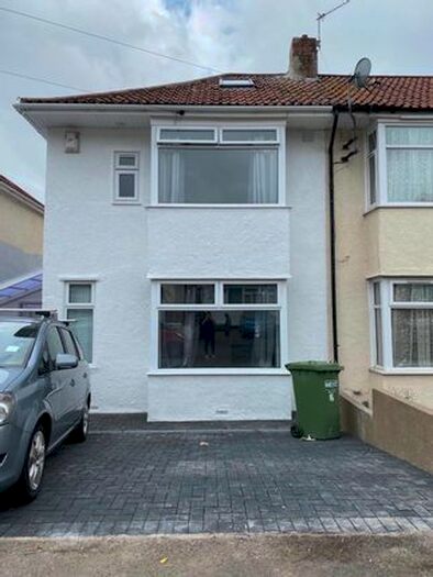4 Bedroom Terraced House To Rent In Wallscourt Road, Filton, Bristol, BS34