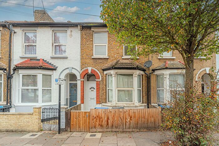 2 Bedroom Property For Sale In Kimberley Road, London, N18