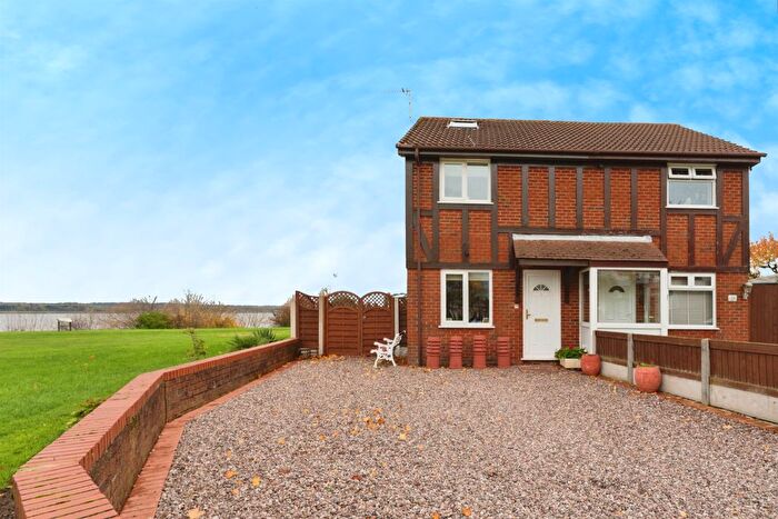 2 Bedroom Semi Detached House For Sale In Scythia Close, Wirral, CH62