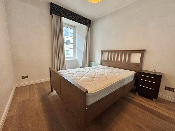 2 Bedroom Flat To Rent In /, Howard Street, Glasgow, G1