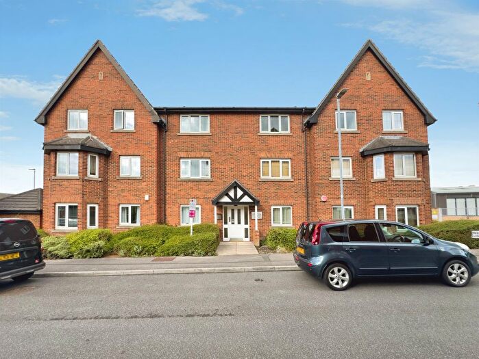 2 Bedroom Flat For Sale In Pavilion Close, Stanningley, Pudsey, LS28