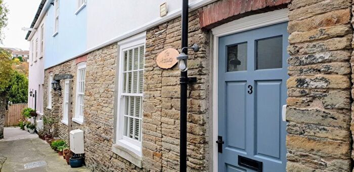 2 Bedroom Cottage For Sale In Fore Street, Kingsbridge, TQ7