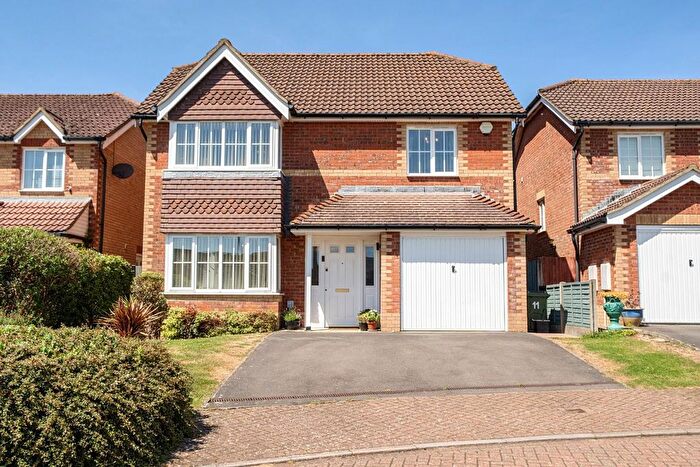 4 Bedroom Detached House For Sale In Beatrice Hills Close, Kennington, Ashford, TN24