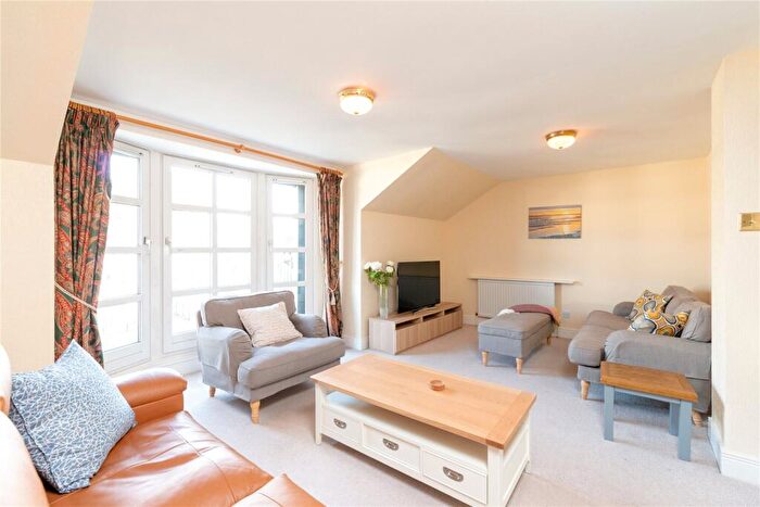 3 Bedroom Apartment To Rent In Cavalry Park Drive, Edinburgh, EH15