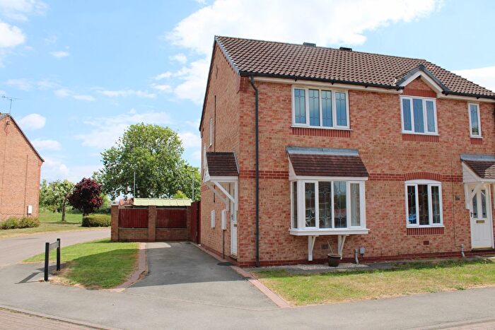 2 Bedroom Semi-Detached House For Sale In Waters Edge, Scawby Brook, DN20