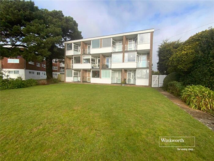 1 Bedroom Apartment For Sale In Mudeford Lane, Christchurch, Dorset, BH23
