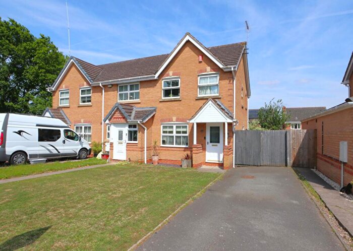 3 Bedroom Semi-Detached House For Sale In Keepers Close, Moira, DE12