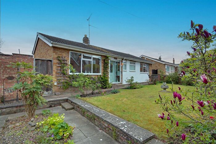 2 Bedroom Detached Bungalow For Sale In Blanshards Lane, North Cave, HU15