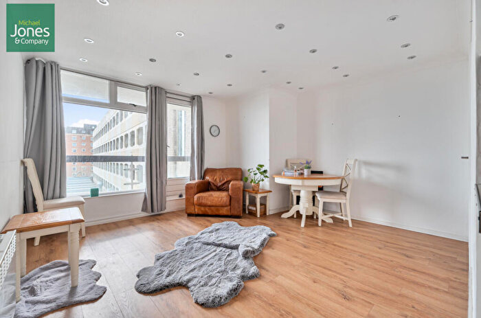 2 Bedroom Flat To Rent In Knightsbridge House, Marine Parade, Worthing, West Sussex, BN11