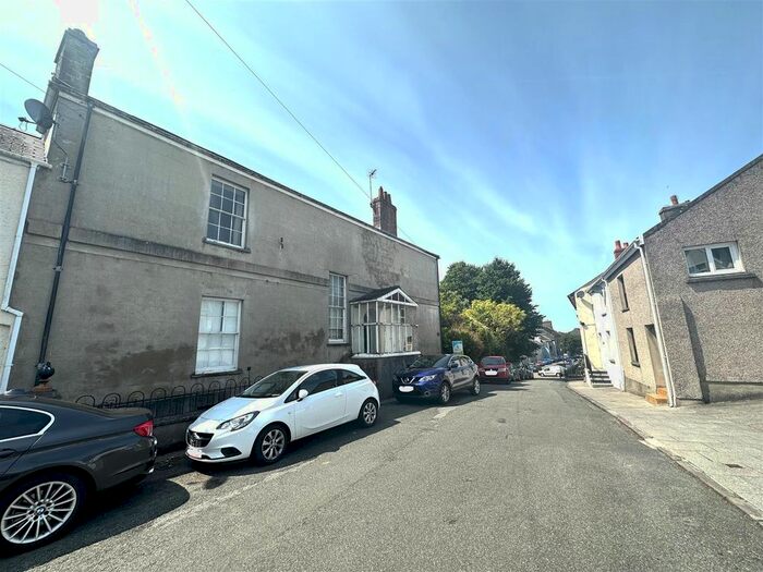 5 Bedroom Property To Rent In East Back, Pembroke, SA71