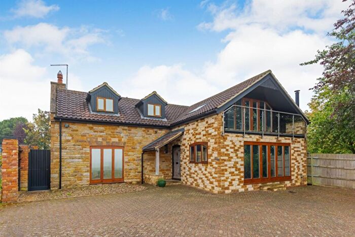 3 Bedroom Detached House For Sale In Rushton Road, Rothwell, Kettering, NN14