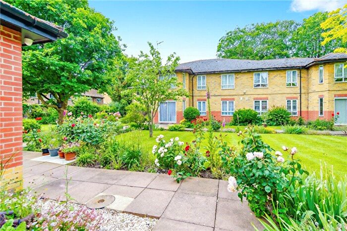 1 Bedroom Flat For Sale In Brighton Road, South Croydon, CR2