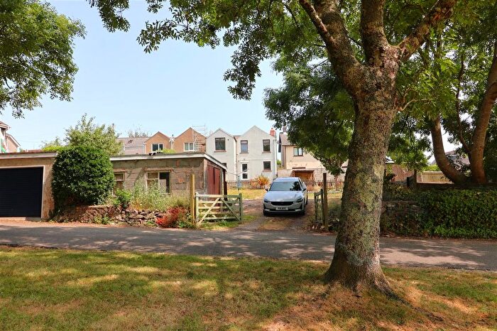 4 Bedroom Semi-Detached House For Sale In Honeyborough Road, Neyland, Milford Haven, SA73