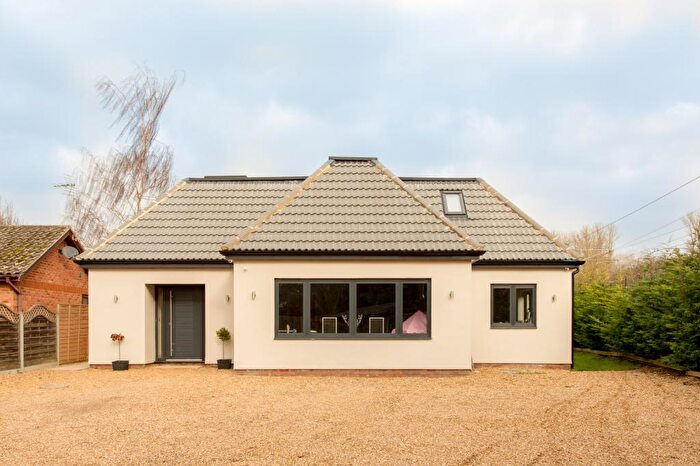 4 Bedroom Detached House For Sale In High Street, Meldreth, Royston, SG8