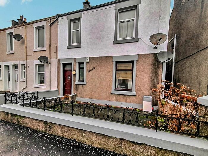 2 Bedroom Flat To Rent In Glebe Street, Leven, Fife, KY8