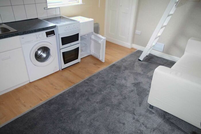 1 Bedroom Flat To Rent In Bury Road, Bolton, BL2
