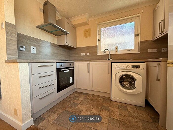 Studio To Rent In Hilton Court, Inverness, IV2