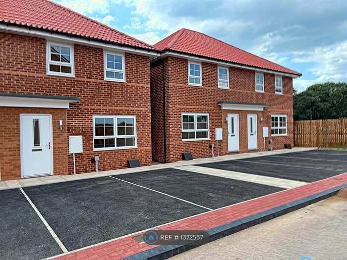 3 Bedroom Semi-Detached House To Rent In Fairway Grove, Doncaster, DN2