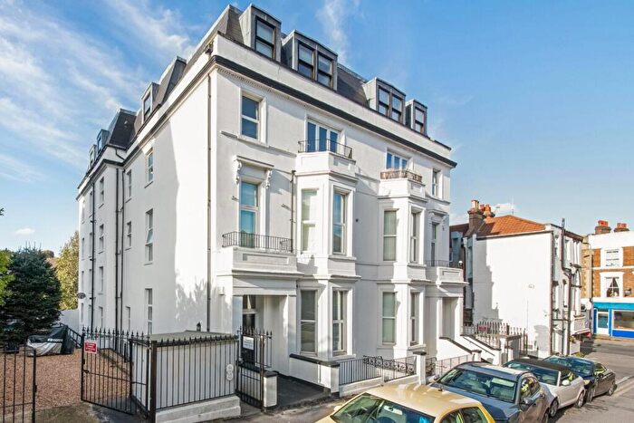 2 Bedroom Apartment To Rent In Waldegrave Road, Crystal Palace, London, SE19