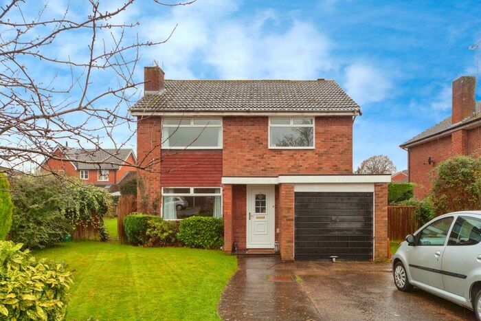 4 Bedroom Detached House For Sale In Starling Close, Farndon, Chester, Cheshire, CH3