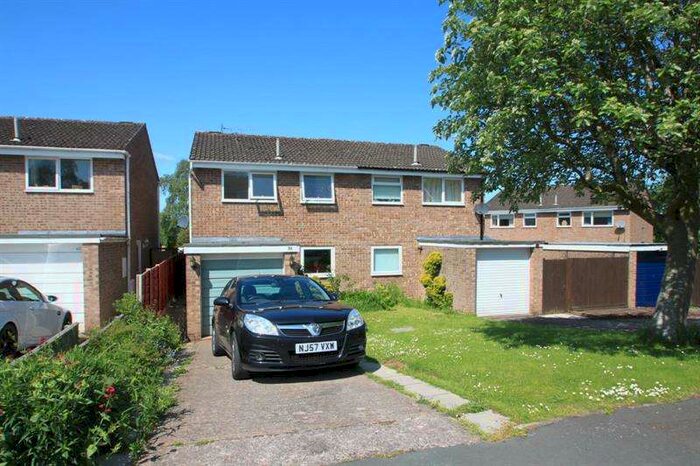 3 Bedroom Semi-Detached House To Rent In Duxmere Drive, Ross-on-wye, Herefordshire, HR9