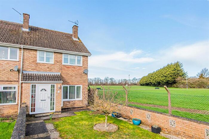 3 Bedroom End Of Terrace House For Sale In Clwyd Walk, Corby, NN17