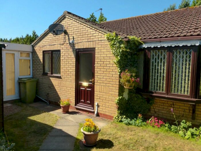 3 Bedroom Semi-Detached Bungalow To Rent In Mallard Drive, Caistor, LN7