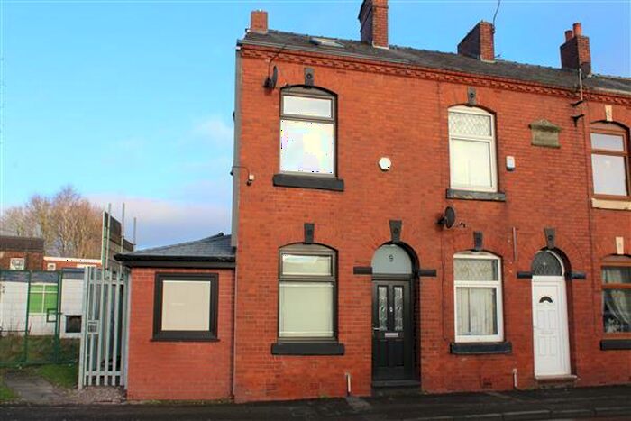 3 Bedroom End Of Terrace House To Rent In Ashton Road West, Manchester, M35