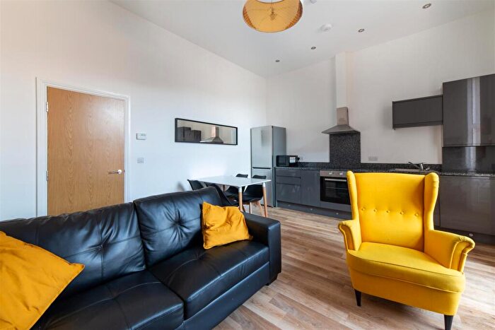 2 Bedroom Apartment To Rent In £pppw - Osborne Terrace, Newcastle Upon Tyne, NE2