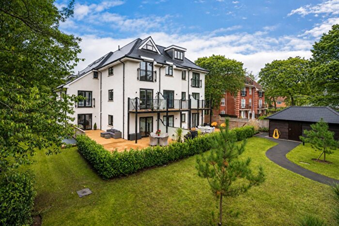 2 Bedroom Apartment For Sale In Hawkhurst, Haven Road, Canford Cliffs, BH13