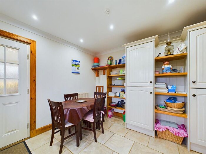 2 Bedroom Semi-Detached Bungalow For Sale In Stormont Park, Scone, PH2