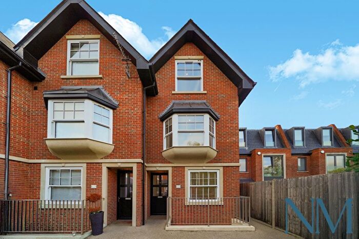4 Bedroom End Terrace House For Sale In Samara Place, Raynes Park, SW20