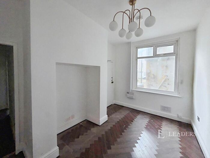 1 Bedroom Flat To Rent In General Street, Blackpool, Lancashire, FY1