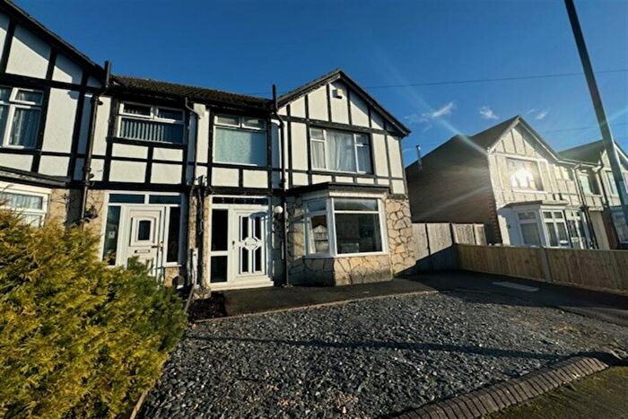 3 Bedroom Semi-Detached House To Rent In Westfield Road, Regents Park, SO15