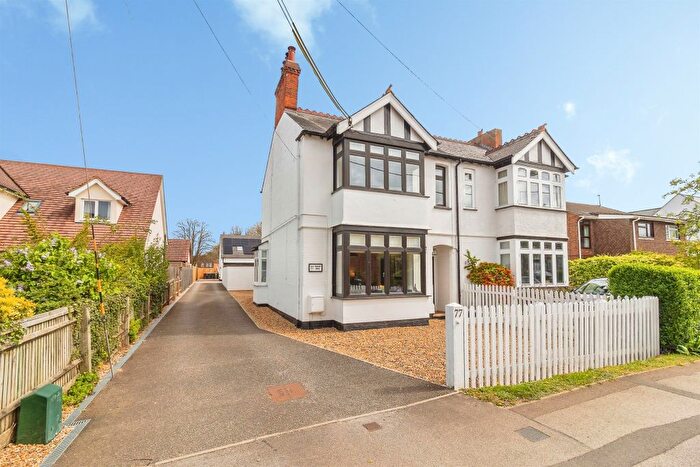 4 Bedroom Semi Detached House For Sale In Station Road, Woburn Sands, Milton Keynes, MK17