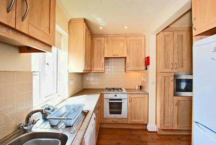 7 Bedroom Detached House To Rent In Lincoln Road, Guildford, Surrey, GU2