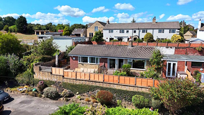 3 Bedroom Bungalow For Sale In Towngate, Hipperholme, HX3