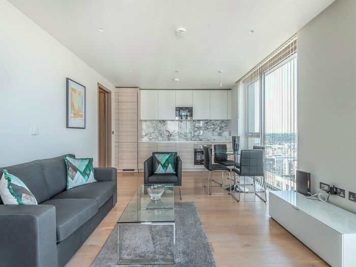 1 Bedroom Flat To Rent In The Lighterman, Pilot Walk, Lower Riverside, Greenwich Peninsula, SE10