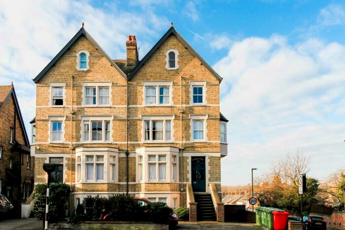 1 Bedroom Apartment To Rent In Iffley Road, Oxford, OX4