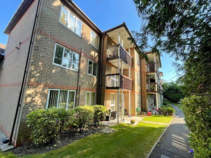 2 Bedroom Retirement Property For Sale In Fernlea Avenue, Ferndown, BH22