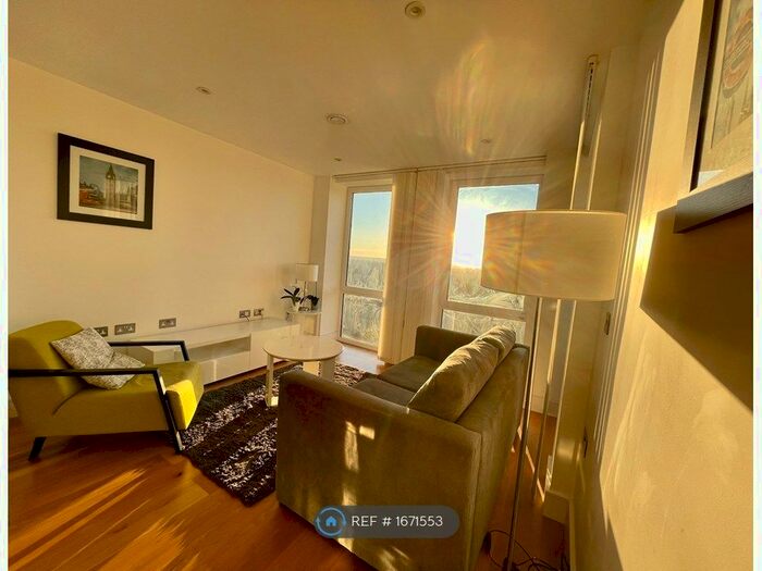 2 Bedroom Flat To Rent In Grove Place, London, SE9