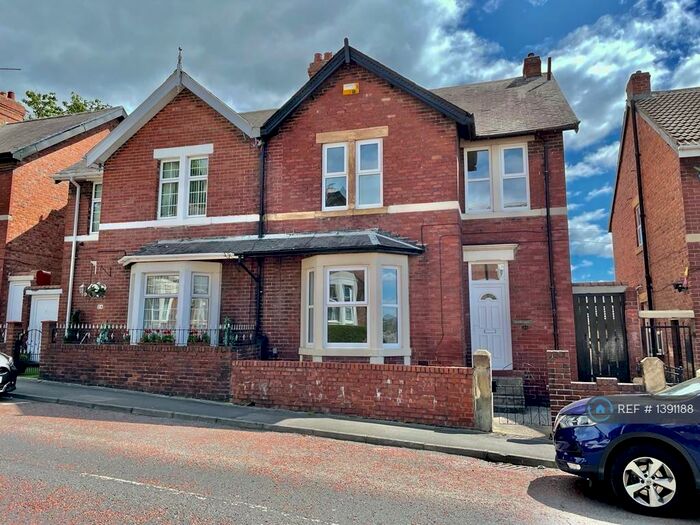 4 Bedroom Semi-Detached House To Rent In Union Hall Road, Newcastle Upon Tyne, NE15