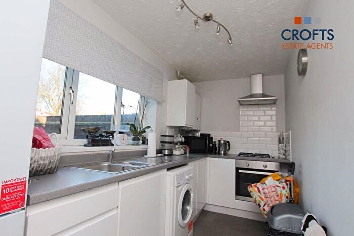 2 Bedroom Semi-Detached House For Sale In Sunningdale Drive, Immingham, DN40
