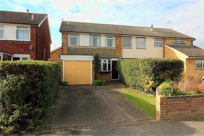 3 Bedroom Semi-Detached House To Rent In Lee Lotts, Great Wakering, Southend-on-sea, Essex, SS3