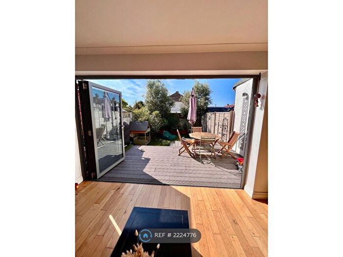 3 Bedroom Terraced House To Rent In Stourton Avenue, Hanworth, TW13