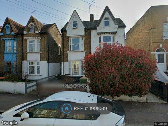 2 Bedroom Flat To Rent In Avenue Rd, London, E7
